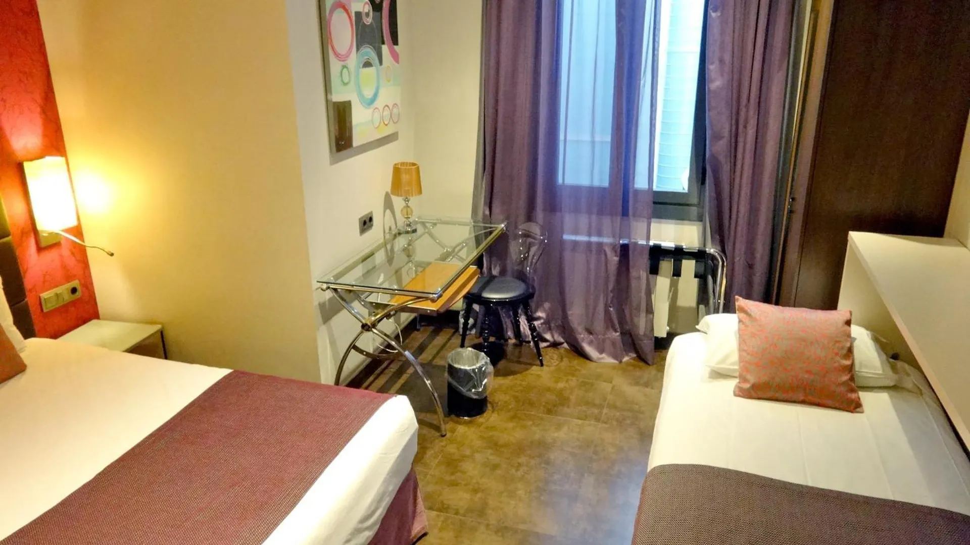 Hotel Lloret Ramblas Barcelona 0*,  Spanien