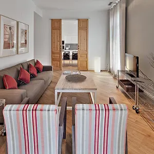  Apartment Habitat Rambla Deluxe Spain