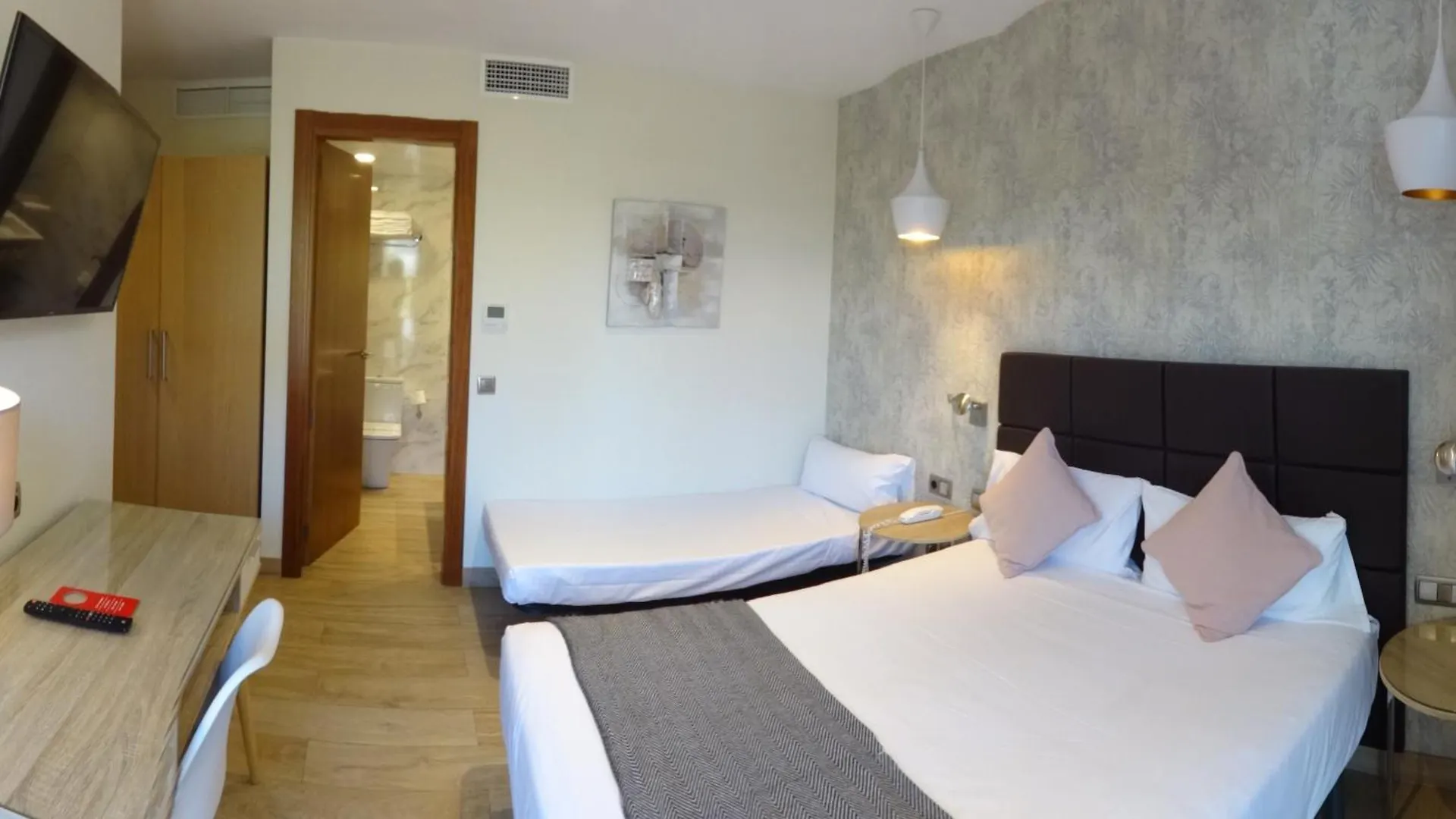 Hotel Lloret Ramblas Barcelona 0*,  Spain